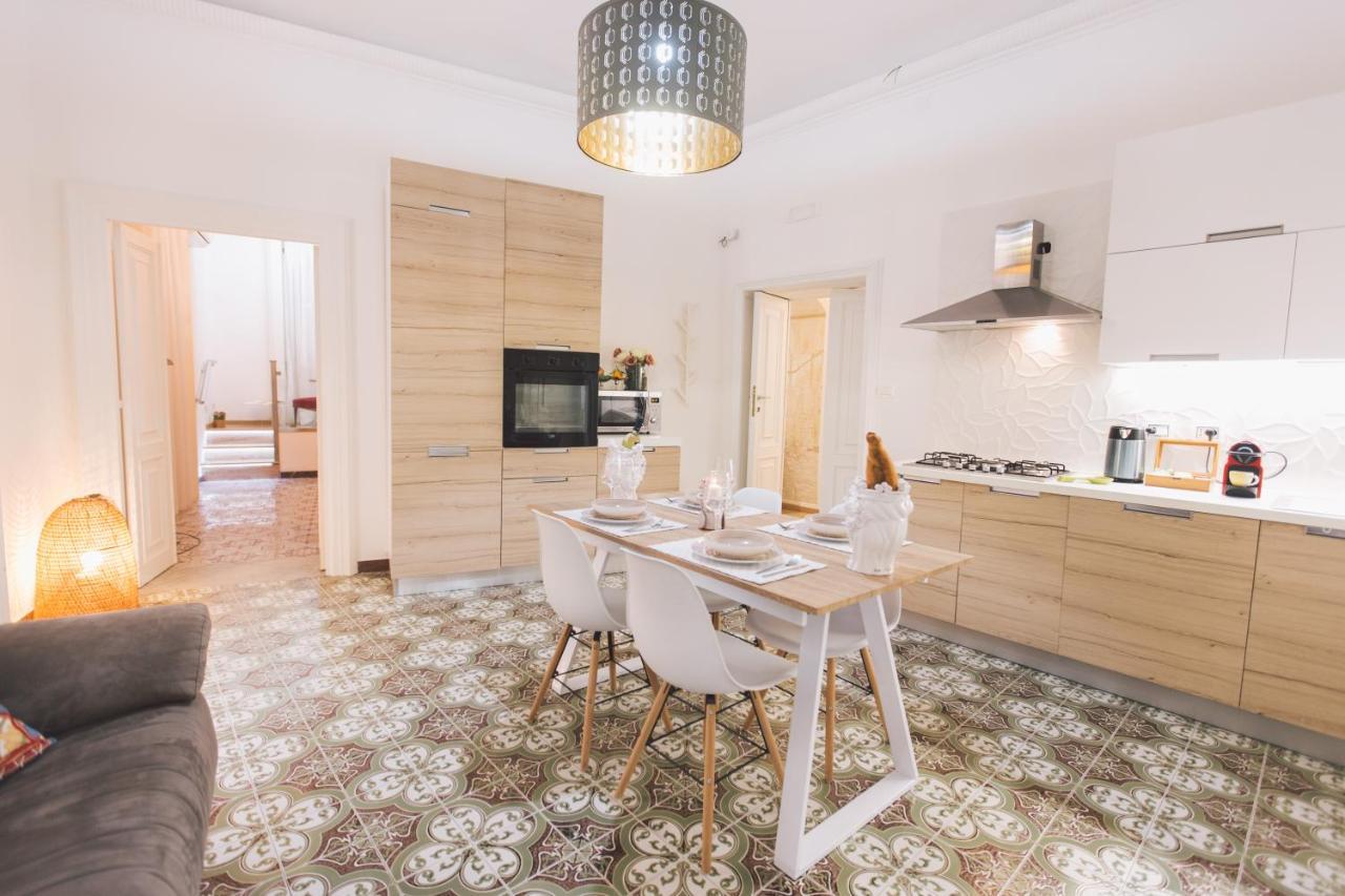 Le Muse Di Apollo Apartment Сиракуза Екстериор снимка
