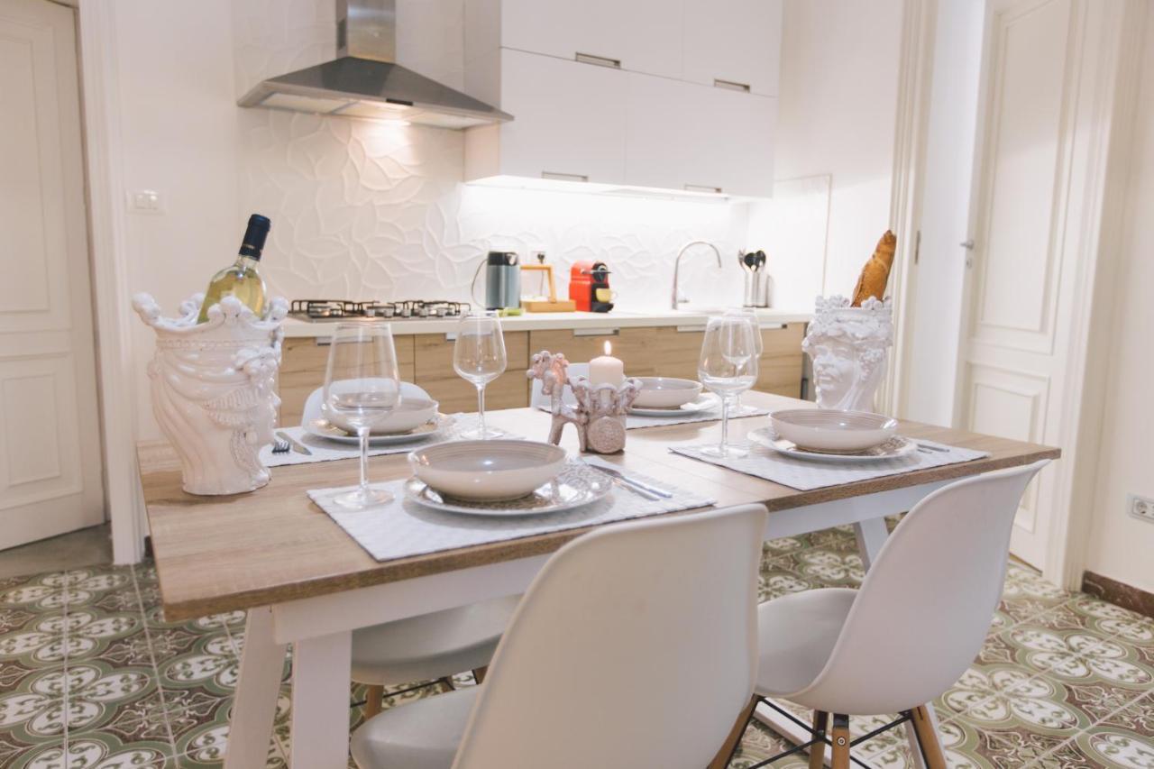 Le Muse Di Apollo Apartment Сиракуза Екстериор снимка